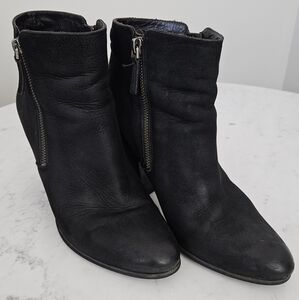 Micheal Kors Black Leather Ankle Booties